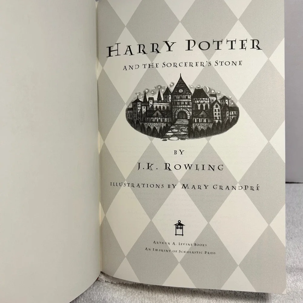 Harry Potter and the Sorcerers Stone Hardcover First American Ed 1998 JK Rowling